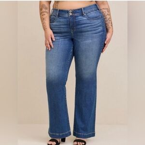 Flare Jeans Size 26R NWT by Torrid NEW